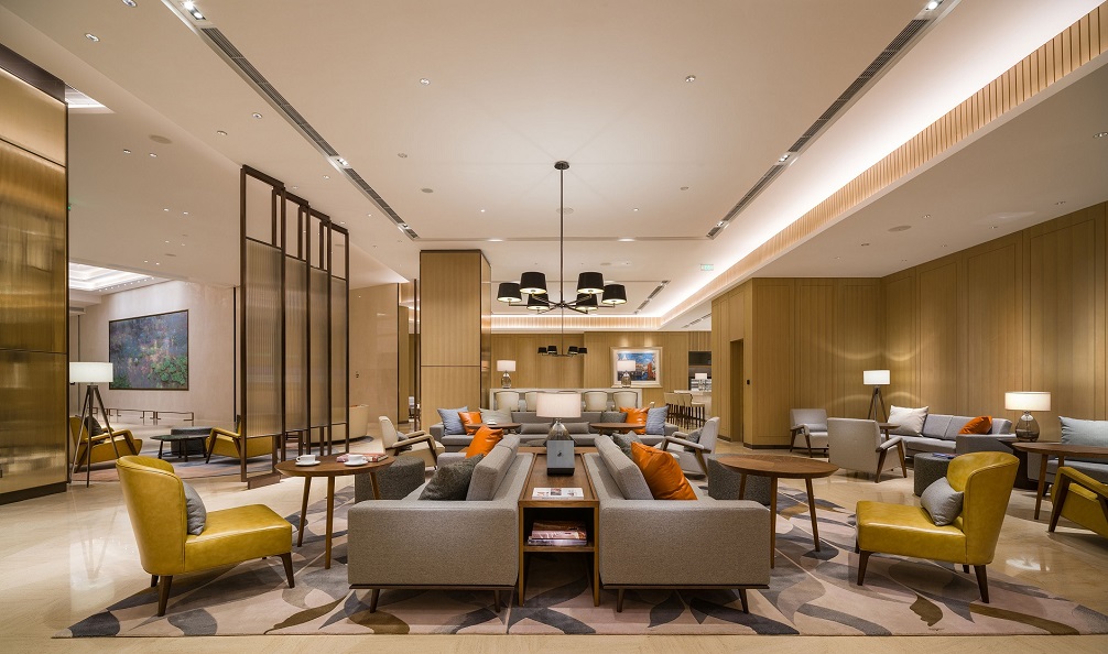 LobbyPublicAreas_RonaldLuPartners_HyattPlaceHyattHouse_1.jpg