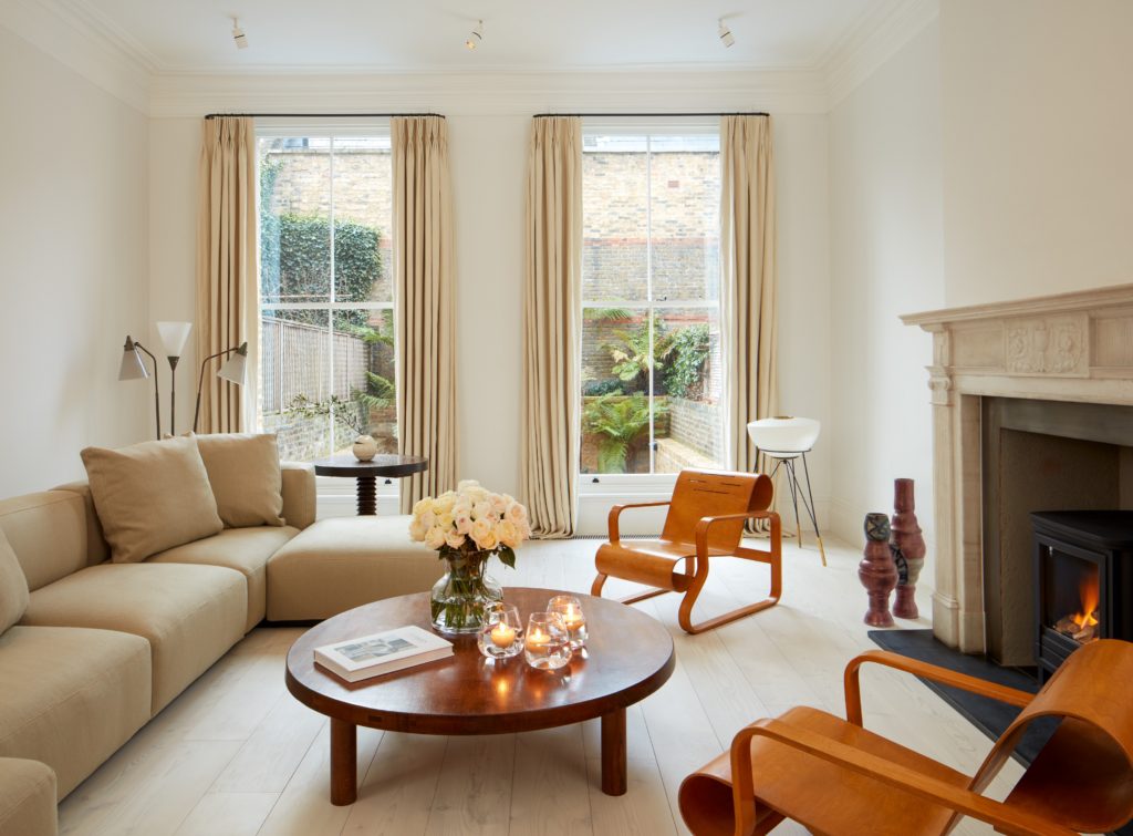 Lynne Hunt London