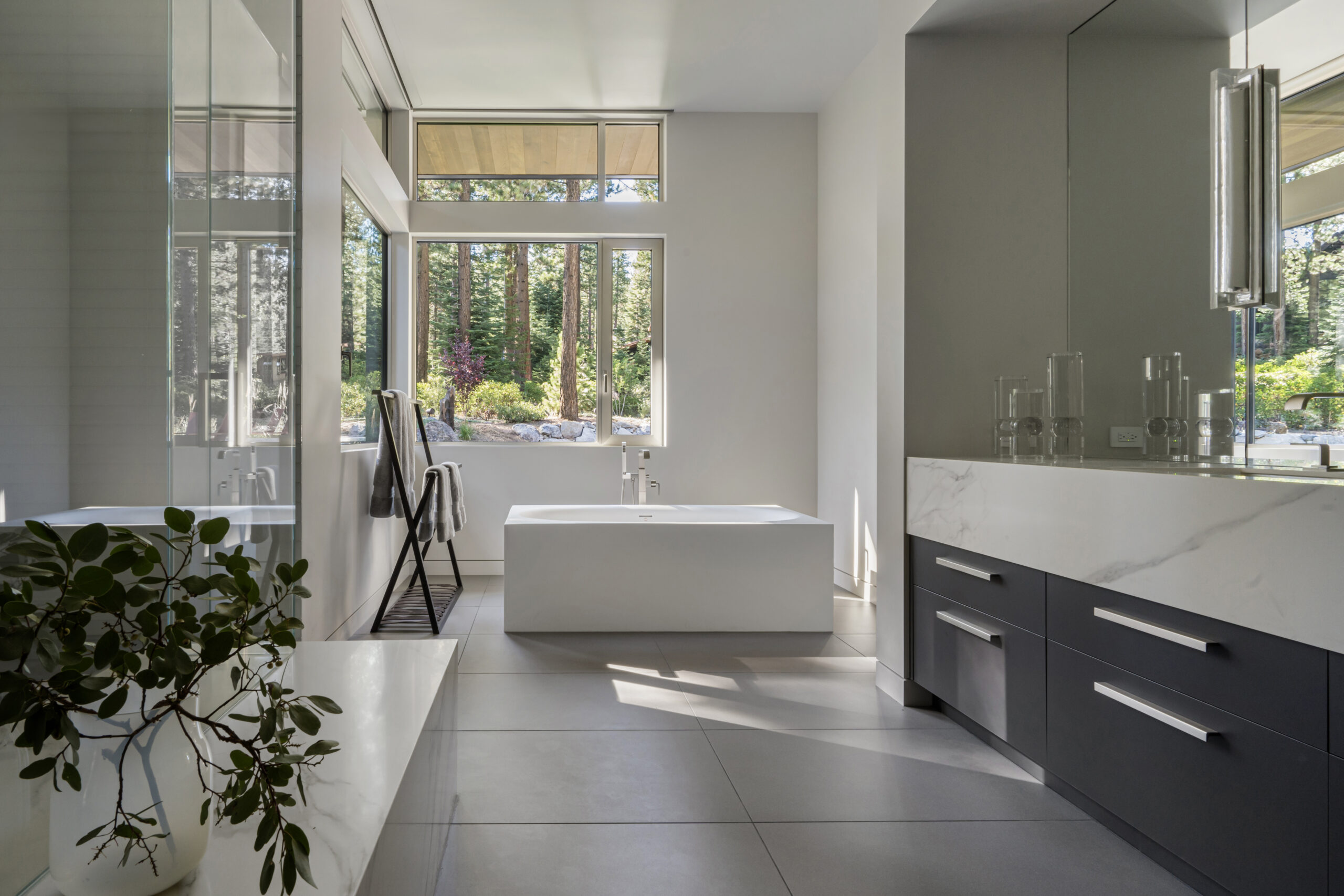 Vivian Soliemani Design